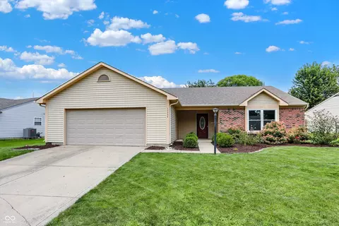 17734 Sanibel Cir, Noblesville, IN 46062