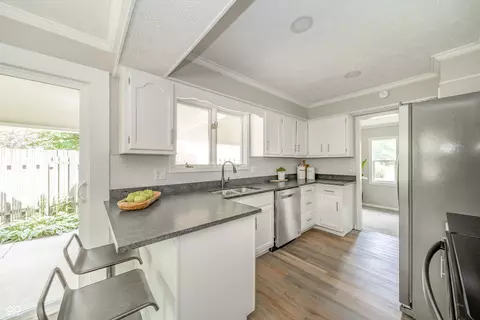 Kitchen - 1110 Pendle Hill Ave, Pendleton, IN 46064 photo 3 of 6