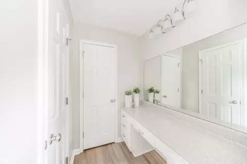 Bath - 1110 Pendle Hill Ave, Pendleton, IN 46064 photo 1 of 3