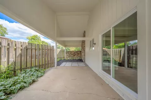 Exterior - 1110 Pendle Hill Ave, Pendleton, IN 46064 photo 5 of 10