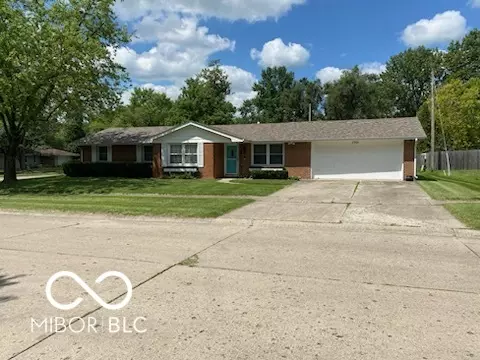 1701 Woodbine Dr, Anderson, IN 46011