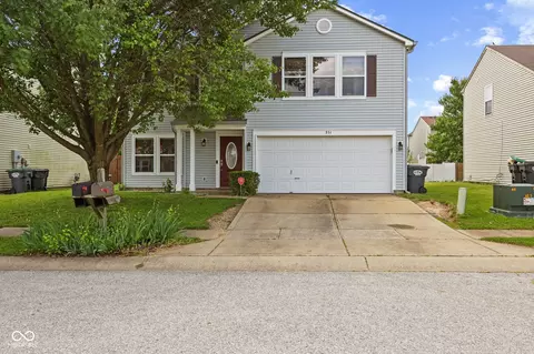 351 Sunbeam Ln, Greenwood, IN 46143