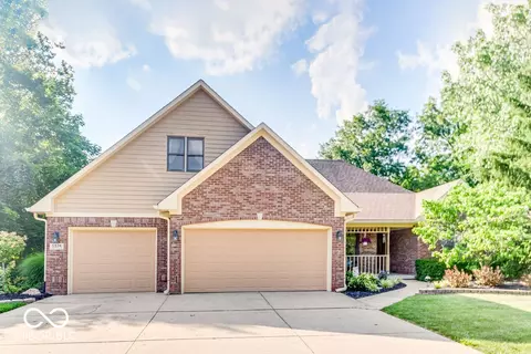 5574 Station Hill Dr, Avon, IN 46123