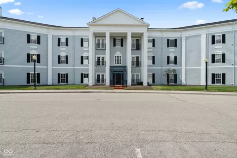 12926 University Cres #2C, Carmel, IN 46032
