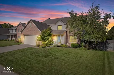 6416 Robinsrock Ln, Indianapolis, IN 46268