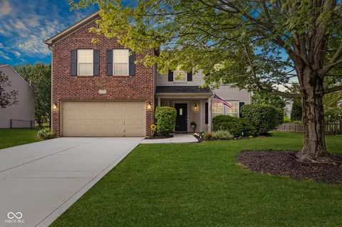10707 Raven Ct, Fishers, IN 46038