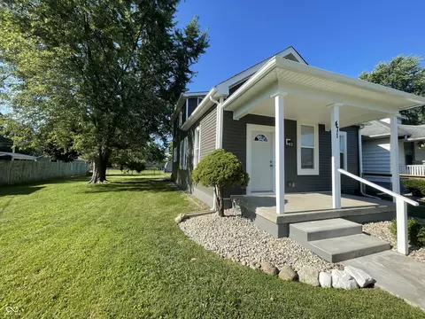 471 W Hendricks St, Shelbyville, IN 46176