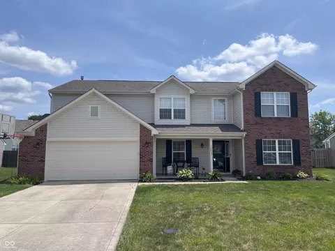 12807 End Zone Dr, Fishers, IN 46037