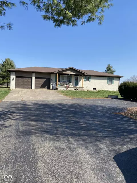 11530 E County Road 700 N, Seymour, IN 47274