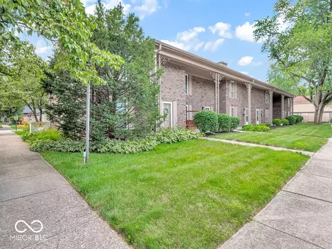 4215 Dahlia Ct, Indianapolis, IN 46220