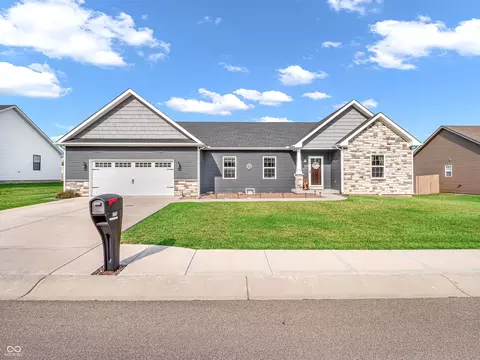 175 Abbey Ln, Crawfordsville, IN 47933