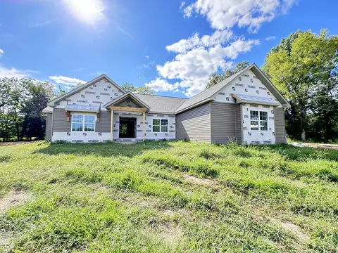5 S Layton Station Rd, Veedersburg, IN 47987