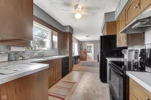 Kitchen - 604 E Columbia St, Flora, IN 46929 photo 1 of 3