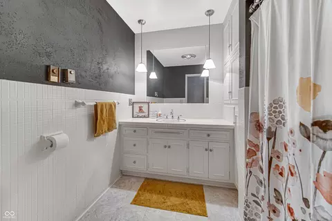 Bath - 604 E Columbia St, Flora, IN 46929 photo 2 of 2