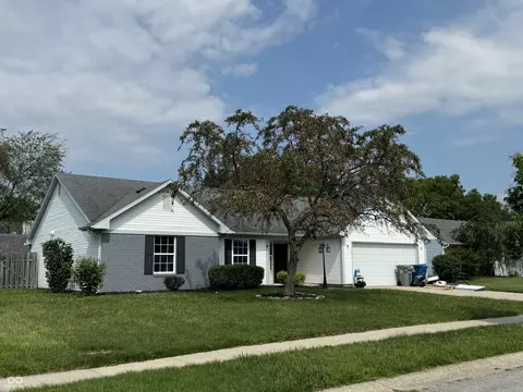 5439 Pine Knoll Blvd, Noblesville, IN 46062
