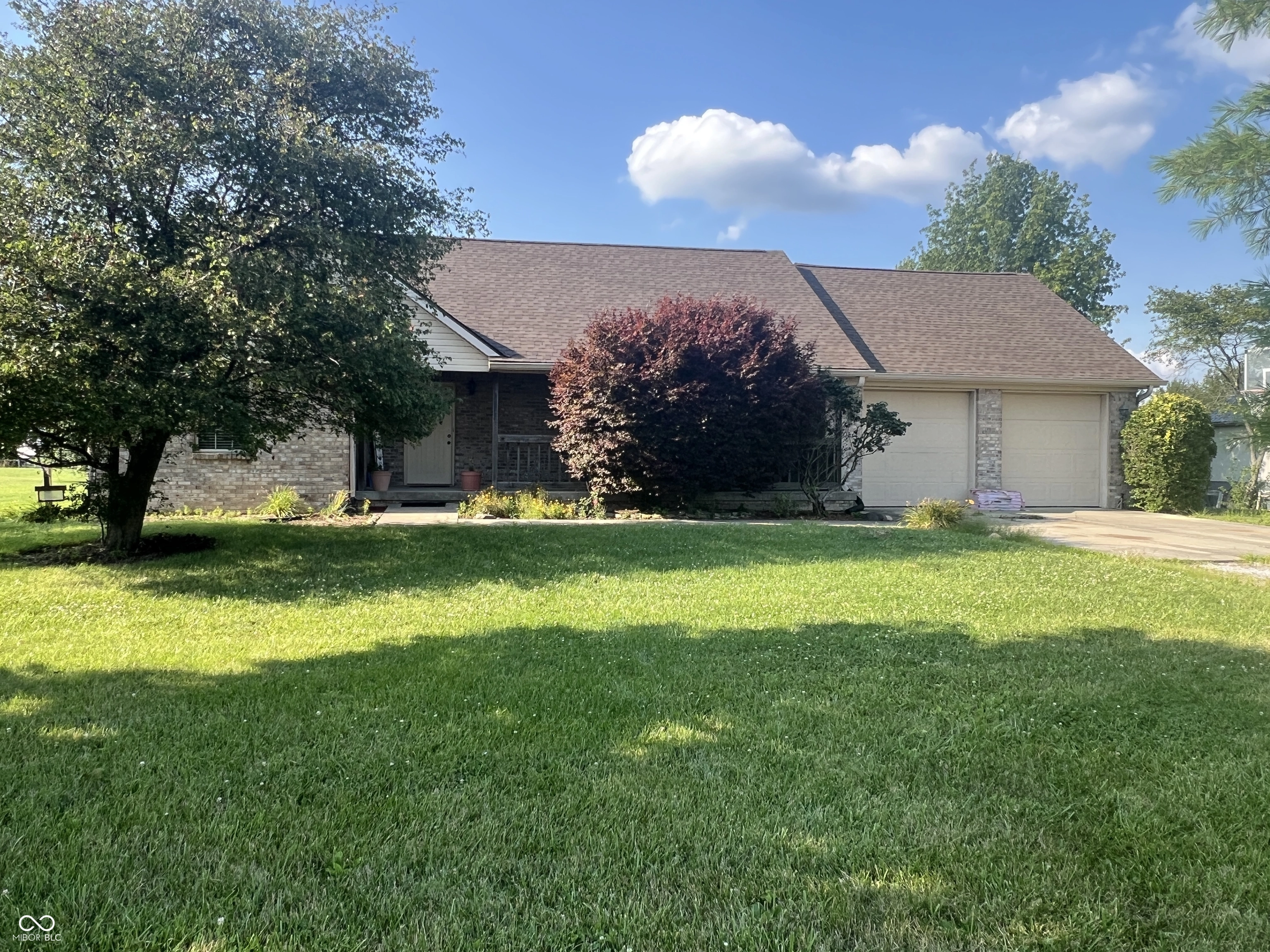 1082 E County Road 400 S  