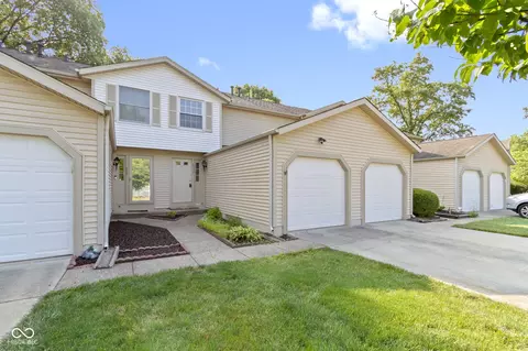 9479 Bent Brook Dr, Indianapolis, IN 46250