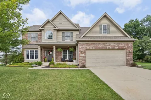 6042 Pine Bluff Dr, Avon, IN 46123