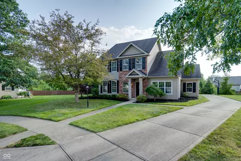 12704 Pavestone Ct, Fishers, IN 46037