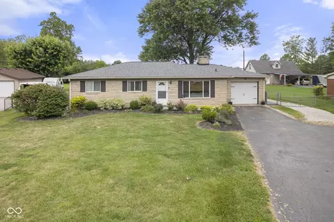 1050 Portalan Dr, Greenfield, IN 46140