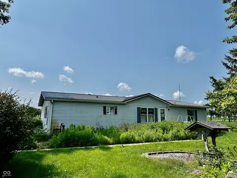 8153 W 1900 N, Elwood, IN 46036