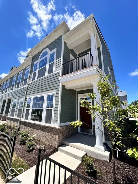780 Kinzer, Carmel, IN 46032