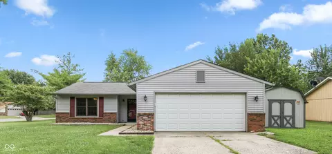 4705 Clayburn Dr, Indianapolis, IN 46268
