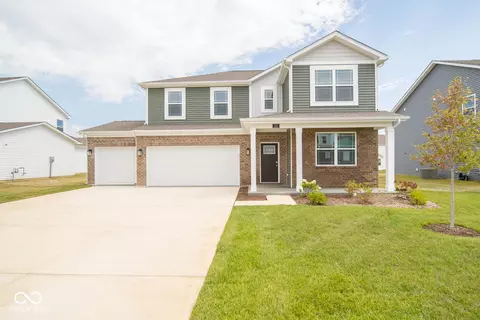 151 Hobbs Dr, Whiteland, IN 46184