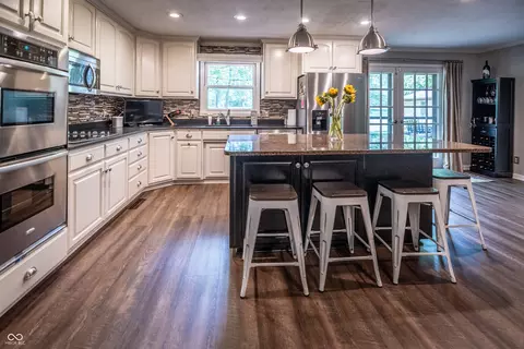Kitchen - 7727 W 900 S, Pendleton, IN 46064 photo 3 of 3