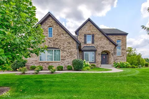 3501 Shady Lake Dr, Westfield, IN 46074