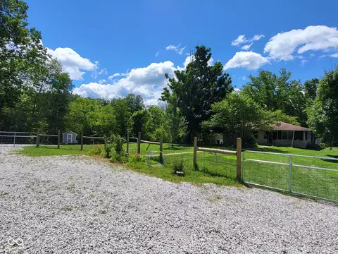 11175 W Awbrey Rd, Cloverdale, IN 46120
