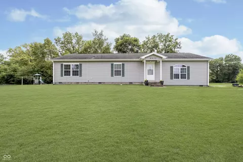 9923 W Water St, Lapel, IN 46051