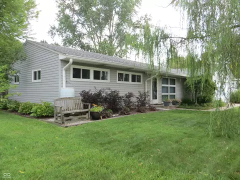 250 E 56th St, Brownsburg, IN 46112