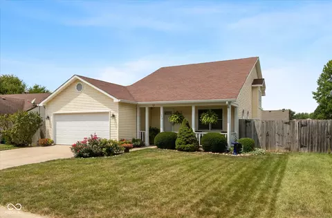 1546 Pebble Beach Ct, Franklin, IN 46131