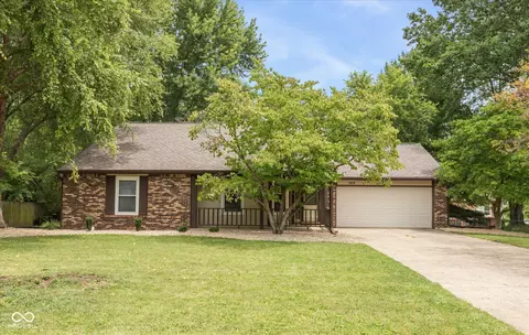 589 San Ricardo Dr, Greenwood, IN 46142