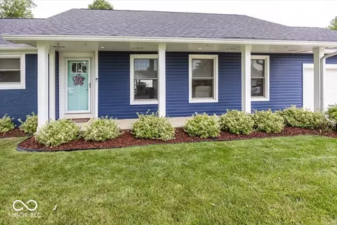 718 Meadow Ln, Plainfield, IN 46168 photo 2