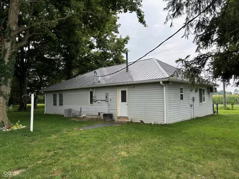 8498 S 150 W, Pendleton, IN 46064 photo 2