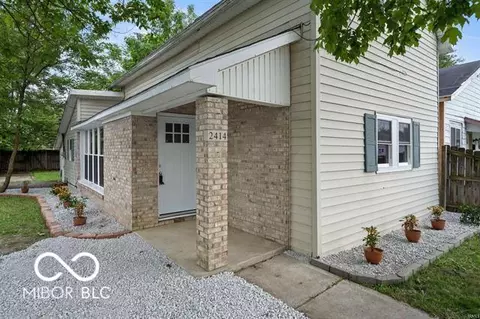 2414 S C St, Elwood, IN 46036