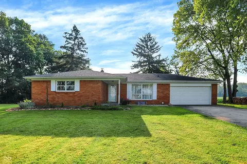 2431 N 100 W, Greenfield, IN 46140