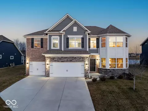 9959 Gallop Ln, Fishers, IN 46040