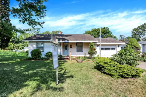 586 Glendale Dr, Columbus, IN 47201