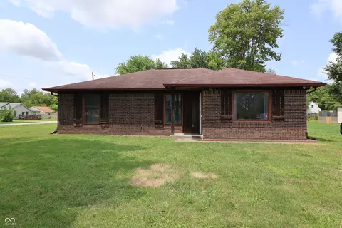 4254 S Lynhurst Dr, Indianapolis, IN 46221
