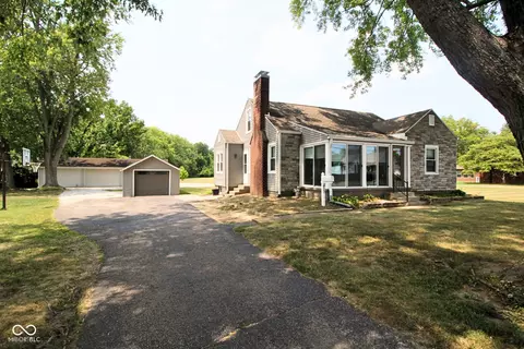 823 N Elm St, Seymour, IN 47274
