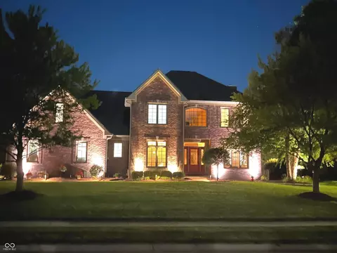 420 Fox Ln, Carmel, IN 46032