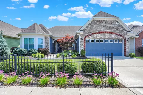 11947 Avedon Way, Zionsville, IN 46077
