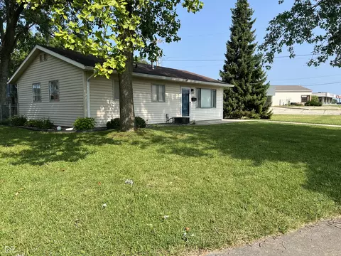 2929 Apache Dr, Anderson, IN 46012 photo 2
