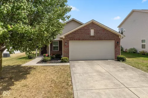 155 Thistlewood Dr, Greenfield, IN 46140