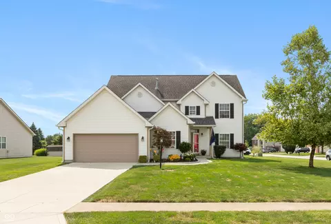 709 Bristle Lake Dr, Brownsburg, IN 46112