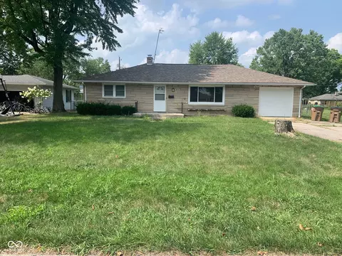 3016 26th St, Columbus, IN 47203