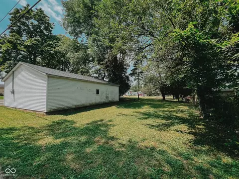 403 Main St, Hope, IN 47246